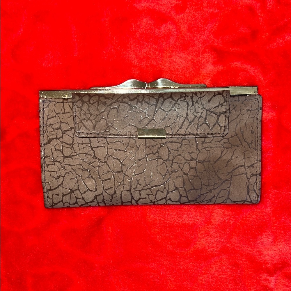 Elegant Brown Textured Leather Women's Wallet